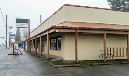 1404 Harrison Exterior Before